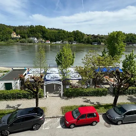 Guest house Sleep 24 - Aschacherhof Aschach an der Donau